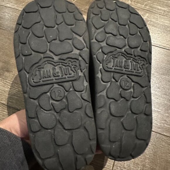 Jan and juls shoes size 12 - Picture 3 of 3